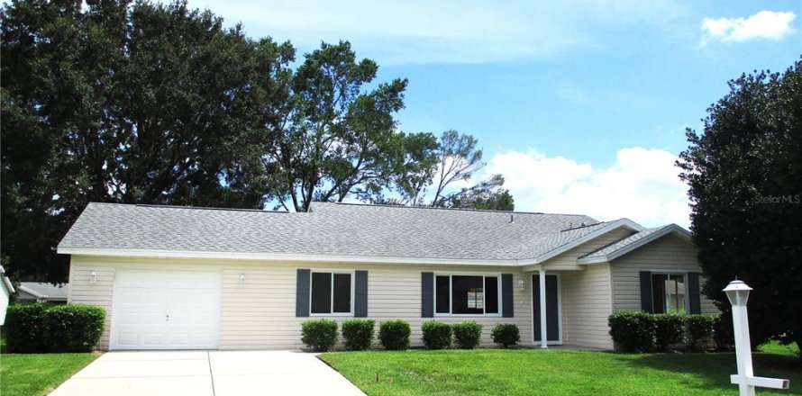 House in Dunnellon, Florida 2 bedrooms, 130.81 sq.m. № 1826544