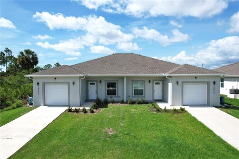 Apartment in Port Charlotte, Florida 3 bedrooms, 102.01 sq.m. № 2258971 - photo 24