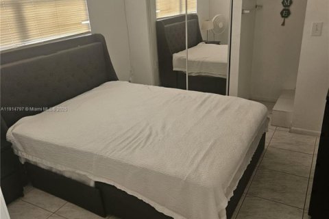 Copropriété à louer à Sunny Isles Beach, Floride: 2 chambres, 81.01 m2 № 1970156 - photo 6