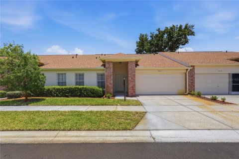 Condo à New Port Richey, Floride, 2 chambres № 2221567