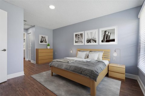 Condo in New Port Richey, Florida, 2 bedrooms  № 2221567 - photo 19