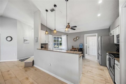 House in Sarasota, Florida 3 bedrooms, 169.83 sq.m. № 2215556 - photo 21