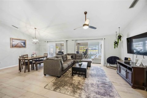 House in Sarasota, Florida 3 bedrooms, 169.83 sq.m. № 2215556 - photo 6