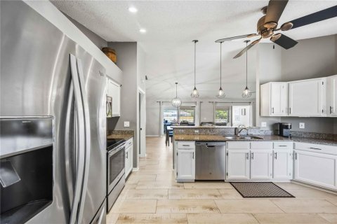 House in Sarasota, Florida 3 bedrooms, 169.83 sq.m. № 2215556 - photo 17