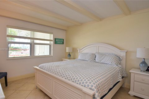 Copropriété à vendre à Highland Beach, Floride: 2 chambres, 99.96 m2 № 1988494 - photo 21