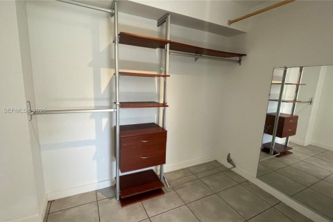 Copropriété à louer à Miami, Floride: 1 chambre, 72 m2 № 2046406 - photo 16