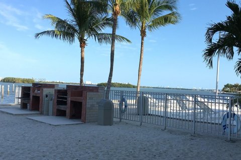 Copropriété à louer à Miami, Floride: 1 chambre, 72 m2 № 2046406 - photo 18