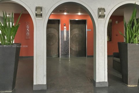 Copropriété à louer à Miami, Floride: 1 chambre, 72 m2 № 2046406 - photo 20