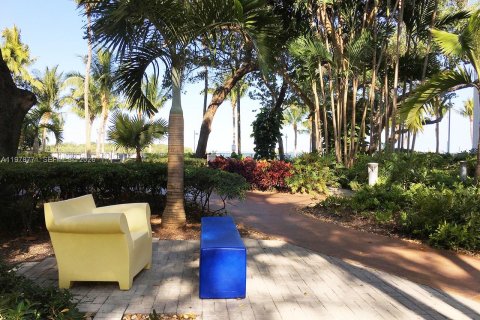 Copropriété à louer à Miami, Floride: 1 chambre, 72 m2 № 2046406 - photo 4