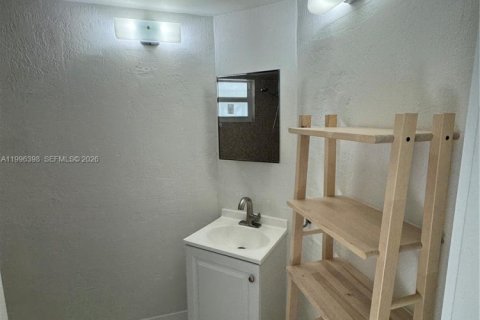 Купить кондоминиум в Майами, Флорида 1 спальня, 76.64м2, № 2058410 - фото 17