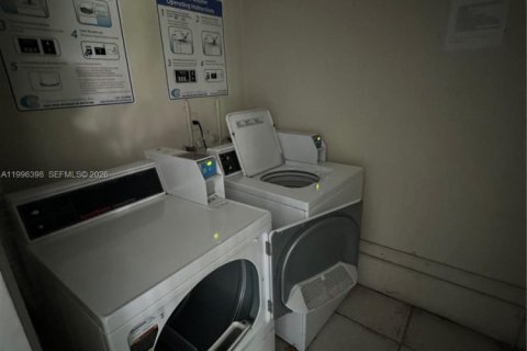 Купить кондоминиум в Майами, Флорида 1 спальня, 76.64м2, № 2058410 - фото 26