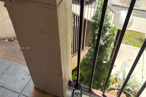 Copropriété à louer à Miami, Floride: 2 chambres, 121.89 m2 № 2088414 - photo 15