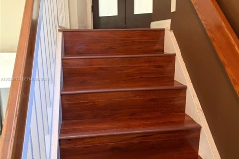 Copropriété à louer à Miami, Floride: 2 chambres, 121.89 m2 № 2088414 - photo 12