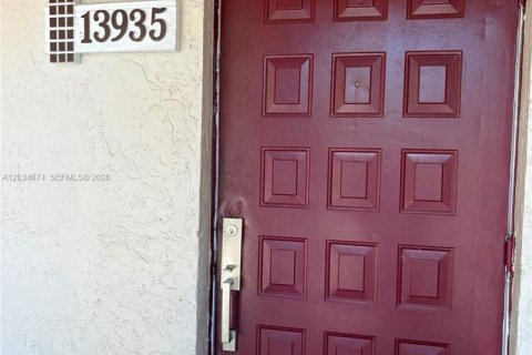 Copropriété à louer à Miami, Floride: 2 chambres, 121.89 m2 № 2088414 - photo 16