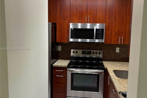 Copropriété à louer à Miami, Floride: 2 chambres, 121.89 m2 № 2088414 - photo 17