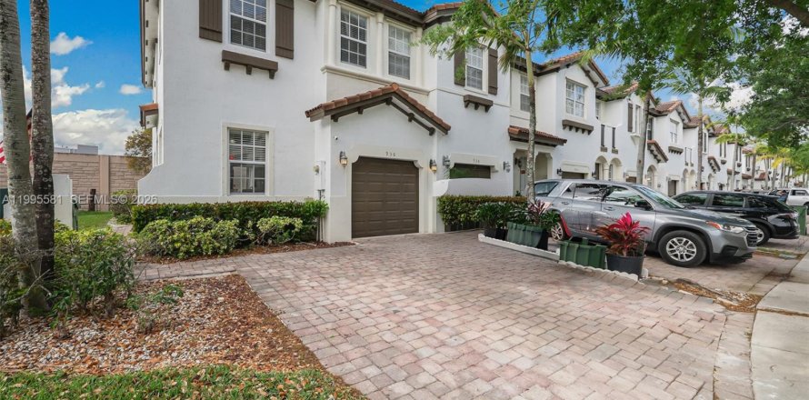 Villa ou maison à Homestead, Floride 3 chambres, 140.1 m2 № 2064626