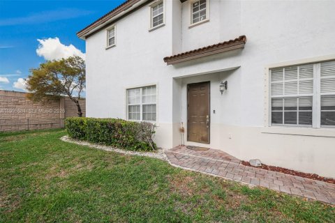 Villa ou maison à vendre à Homestead, Floride: 3 chambres, 140.1 m2 № 2064626 - photo 2