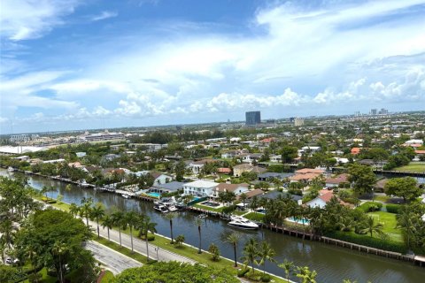 Condo in Aventura, Florida, 2 bedrooms  № 1794549 - photo 28