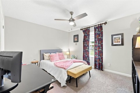 Villa ou maison à louer à Kissimmee, Floride: 5 chambres, 298.03 m2 № 2386398 - photo 19