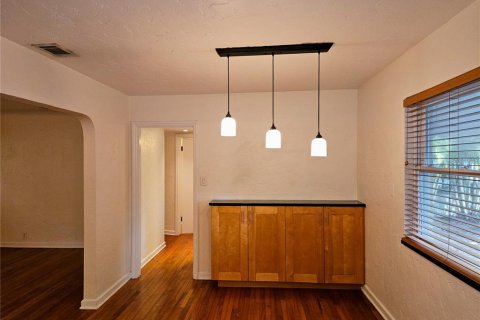 Casa en alquiler en Saint Petersburg, Florida, 2 dormitorios, 123.65 m2 № 1810504 - foto 15