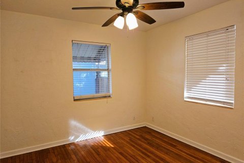 Casa en alquiler en Saint Petersburg, Florida, 2 dormitorios, 123.65 m2 № 1810504 - foto 23