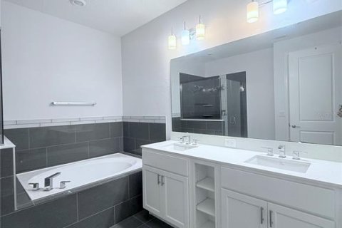 Купить кондоминиум в Киссимми, Флорида 9 комнат, 215.25м2, № 1918453 - фото 26