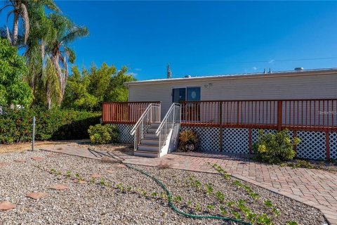 Apartamento en alquiler en Punta Gorda, Florida, 3 dormitorios, 110.18 m2 № 2094649 - foto 24