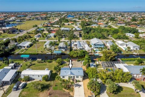Apartamento en Punta Gorda, Florida 3 dormitorios, 110.18 m2 № 2094649