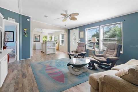 Apartamento en alquiler en Punta Gorda, Florida, 3 dormitorios, 110.18 m2 № 2094649 - foto 4
