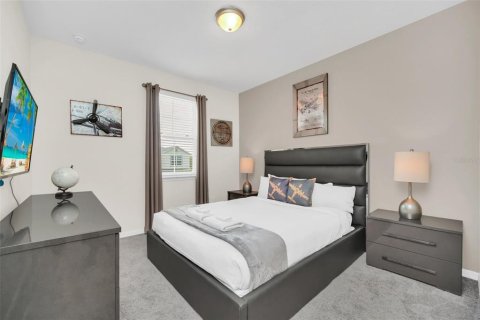 Снять в аренду виллу или дом в Киссимми, Флорида 12 комнат, 315.96м2, № 2099189 - фото 20