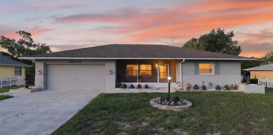 House in Beverly Hills, Florida 2 bedrooms, 132.29 sq.m. № 2230580