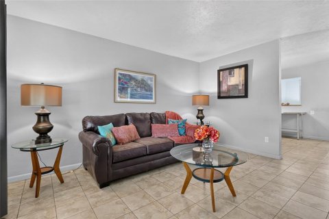House in Beverly Hills, Florida 2 bedrooms, 132.29 sq.m. № 2230580 - photo 22
