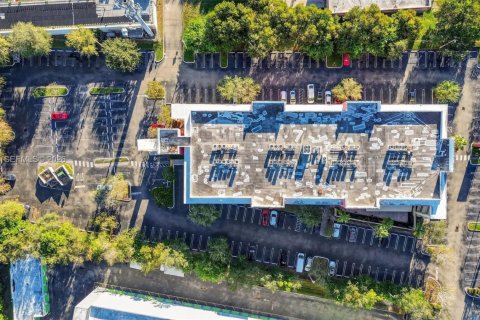 Купить коммерческую недвижимость в Хайалиа, Флорида № 2063356 - фото 21