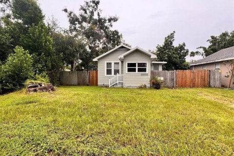 Terreno en venta en Saint Petersburg, Florida № 1905369 - foto 1