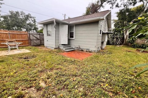 Terreno en venta en Saint Petersburg, Florida № 1905369 - foto 2