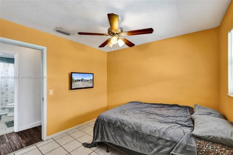 Villa ou maison à vendre à Hollywood, Floride: 3 chambres, 150.41 m2 № 2042197 - photo 15