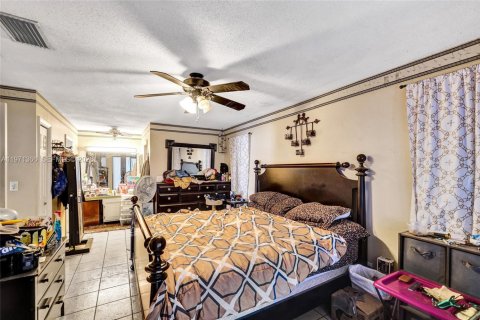 Villa ou maison à vendre à Hollywood, Floride: 3 chambres, 150.41 m2 № 2042197 - photo 18