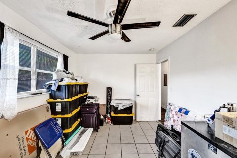 Villa ou maison à vendre à Hollywood, Floride: 3 chambres, 150.41 m2 № 2042197 - photo 13