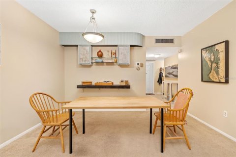 Condo in Sarasota, Florida, 1 bedroom  № 2148734 - photo 18