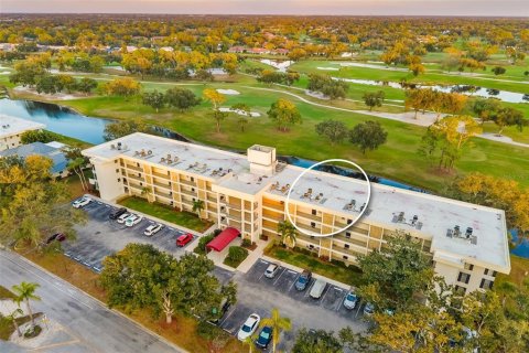Condo in Sarasota, Florida, 1 bedroom  № 2148734 - photo 3