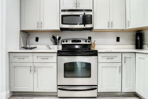 Casa en alquiler en Land O' Lakes, Florida, 3 dormitorios, 190.54 m2 № 1835349 - foto 25