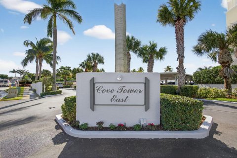 Copropriété à vendre à North Palm Beach, Floride: 2 chambres, 159.33 m2 № 2243003 - photo 30