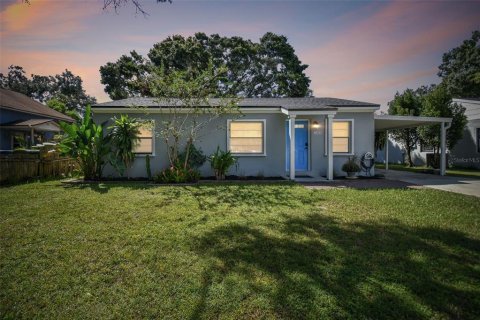 House in Tampa, Florida 3 bedrooms, 80.27 sq.m. № 1776984 - photo 2