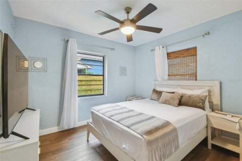 House in Tampa, Florida 3 bedrooms, 80.27 sq.m. № 1776984 - photo 22