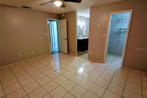 House in Orlando, Florida 3 bedrooms, 142.98 sq.m. № 1908118 - photo 11