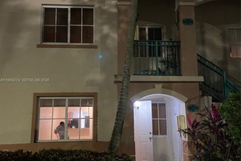 Condominio en alquiler en Homestead, Florida, 2 dormitorios, 76.37 m2 № 2030172 - foto 2