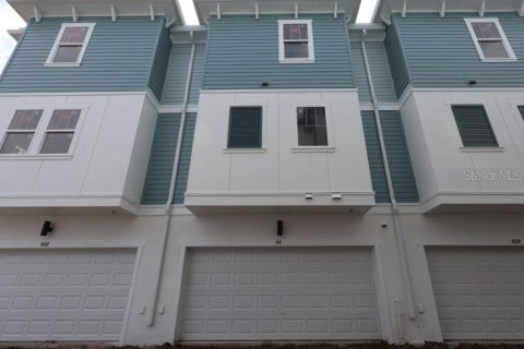 Touwnhouse à vendre à Saint Petersburg, Floride: 3 chambres, 181.35 m2 № 2285507 - photo 12