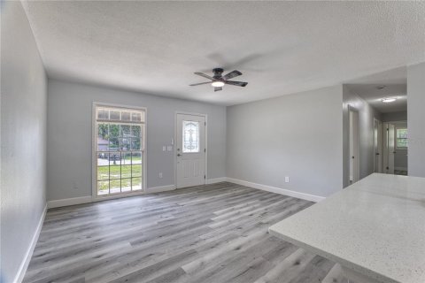 Casa en venta en DeBary, Florida, 3 dormitorios, 125.33 m2 № 2234688 - foto 11