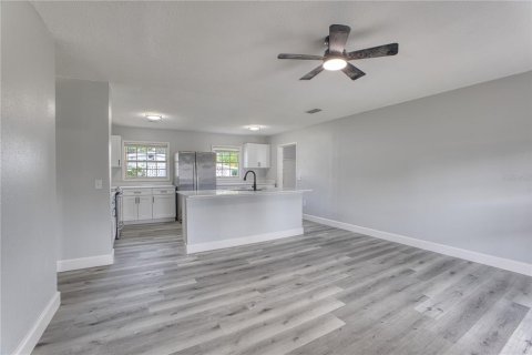 Casa en venta en DeBary, Florida, 3 dormitorios, 125.33 m2 № 2234688 - foto 8