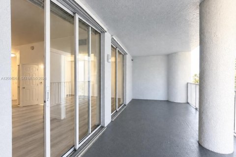 Appartement à louer à Miami, Floride: 1 chambre, 58.06 m2 № 2357911 - photo 14